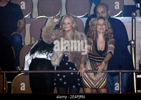 (G-D) les chanteurs Melanie Brown, (à l'arrière) Emma Bunton, et Geri Halliwell des Spice Girls arrivent à un concert pour écouter Melanie Chisholm, Melanie C des Spice Girls, joue un concert solo acoustique au Manhattan Center de New York City, NY, USA, le 9 février 2008. Photo de Gregorio Binuya/ABACAPRESS.COM Banque D'Images