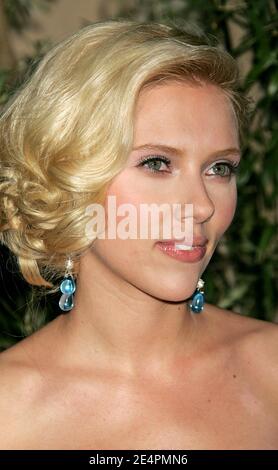 Scarlett Johansson en arrivant pour le 14e hommage annuel des femmes d'elle Magazine à Hollywood, à l'hôtel four Seasons de Beverly Hills, CA, Etats-Unis, le 15 octobre 2007. Photo de Baxter/ABACAPRESS.COM Banque D'Images