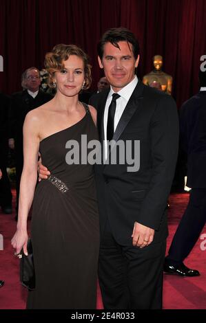 Diane Lane et Josh Brolin arrivent aux 80e Academy Awards, qui se tiennent au Kodak Theatre sur Hollywood Boulevard à Los Angeles, CA, Etats-Unis, le 24 février 2008. Photo de Hahn-Nebinger/ABACAPRESS.COM Banque D'Images