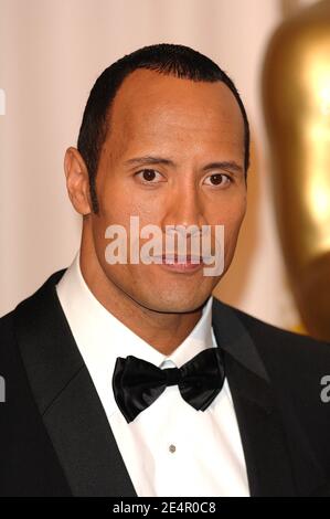 The Rock pose dans la salle de presse des 80e Academy Awards, qui se tiennent au Kodak Theatre sur Hollywood Boulevard à Los Angeles, CA, Etats-Unis, le 24 février 2008. Photo de Hahn-Nebinger/ABACAPRESS.COM Banque D'Images