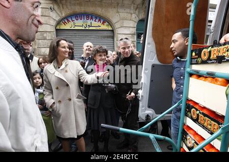 Segolene Royal et Michele Delaunay soutiennent la candidate socialiste pour les élections municipales à Bordeaux, France, le 26 février 2008. Photo de Patrick Bernard/ABACAPRESS.COM Banque D'Images