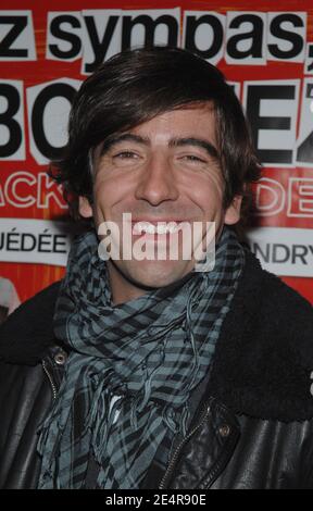 Pierre Mathieu, animateur de télévision français, pose pour des photos ...