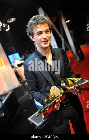 EXCLUSIF - Renan Luce en coulisses lors de la 23e cérémonie des "victoires de la musique" qui s'est tenue au hall Zenith à Paris, France, le 8 mars 2008. Photo de Gouhier-Nebinger/ABACAPRESS.COM Banque D'Images