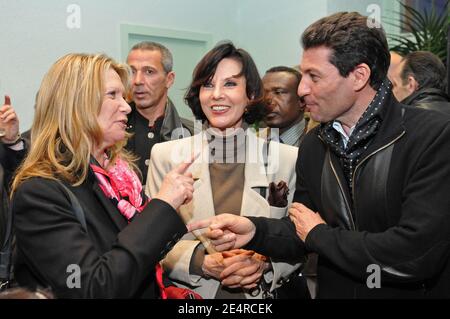 Denise Fabre au siège social de Chrisitian Estrosi après l'élection de Mayoral Premier tour à Nice, France, le 9 mars 2008. Photo de Capbern/ABACAPRESS.COM Banque D'Images