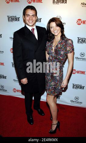 Henry Cavill et Natalie Dormer, membres de la troupe, arrivent pour la première mondiale de la saison 2 « les Tudors », qui s'est tenue au Sheraton Hotel and Towers de New York, NY, États-Unis, le 19 mars 2008. Photo de Slaven Vlasic/ABACAPRESS.COM Banque D'Images