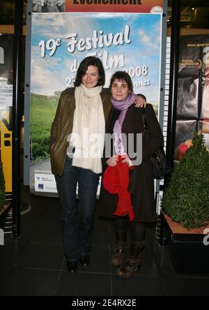 Les actrices Christine Citti et Marianne Denicourt assistent à la cérémonie d'ouverture du 19e festival du film aventures de Valenciennes à Valenciennes, en France, le 28 mars 2008. Photo de Denis Guignebourg/ABACAPRESS.COM Banque D'Images