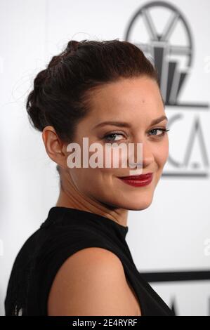 Marion Cotillard assiste aux prix du choix du critique de cinéma de Los Angeles 2007 qui se tiennent à l'hôtel Intercontinental. Los Angeles, le 12 janvier 2008. (Photo : Marion Cotillard). Photo de Lionel Hahn/ABACAPRESS.COM Banque D'Images