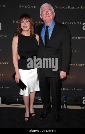 Marlo Thomas et Phil Donahue assistent au Gala des prix du Conseil national de révision 2007 à la 42e rue Cipriani le 15 janvier 2008. Photo de Gregorio Binuya/ABACAUSA.COM (en photo : Marlo Thomas, Phil Donahue) Banque D'Images