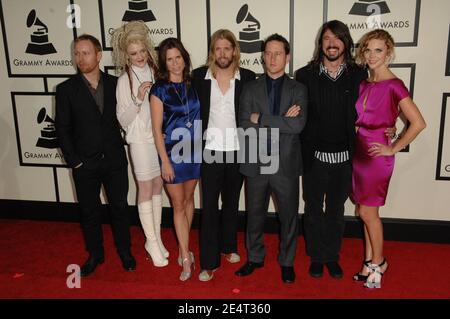 Dave Grohl participe aux 50 Grammy Awards annuels organisés au Staples Center. Los Angeles, le 10 février 2008. (Photo : Dave Grohl, Foo Fighters). Photo de Lionel Hahn/ABACAPRESS.COM Banque D'Images