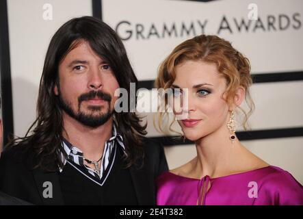 Dave Grohl participe aux 50 Grammy Awards annuels organisés au Staples Center. Los Angeles, le 10 février 2008. (Photo : Dave Grohl, Foo Fighters). Photo de Lionel Hahn/ABACAPRESS.COM Banque D'Images