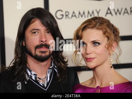 Dave Grohl participe aux 50 Grammy Awards annuels organisés au Staples Center. Los Angeles, le 10 février 2008. (Photo : Dave Grohl, Foo Fighters). Photo de Lionel Hahn/ABACAPRESS.COM Banque D'Images