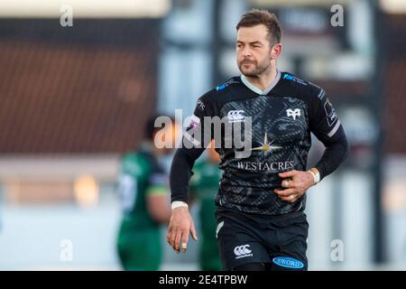 Galway, Irlande. 24 janvier 2021. Stephen Myler d'Ospreys lors du match Guinness PRO14 Round 8 entre Connacht Rugby et Ospreys au Sportsground de Galway, Irlande le 24 janvier 2021 (photo par Andrew SURMA/SIPA USA) Credit: SIPA USA/Alay Live News Banque D'Images