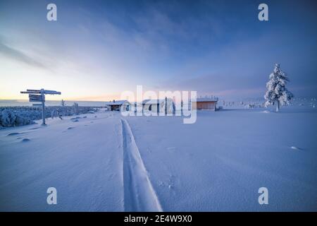 Refuge sauvage de Pahakuru dans le parc national de Pallas-Yllästunturi, Enontekiö, Laponie, Finlande Banque D'Images