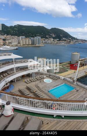 À bord du bateau de croisière P&O Aurora, amarré sur les quais de Gibraltar. Banque D'Images