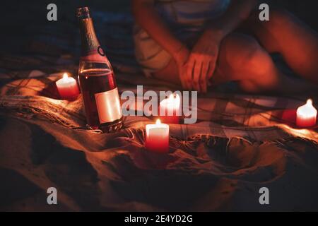 dîner romantique, sur la plage. saint valentin Banque D'Images