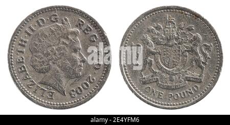 Pièce de monnaie sterling de livre d'occasion photographiée des deux côtés. Profil de la reine Elizabeth sur l'arrière. Isolé sur blanc Banque D'Images