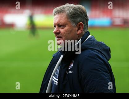 Photo du dossier datée du 17-10-2020, John Yems, directeur de Crawley Town. Date de publication : lundi 25 janvier 2021. Banque D'Images