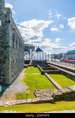 Vue sur le hall de Haakon dans la ville de Bergen en Norvège Banque D'Images