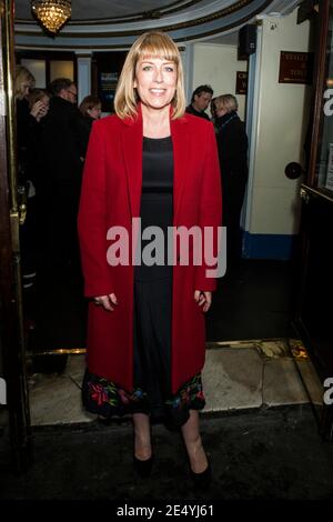 Fay Ripley participe à la première soirée de presse au Ambassadeurs Theatre de Londres. Banque D'Images