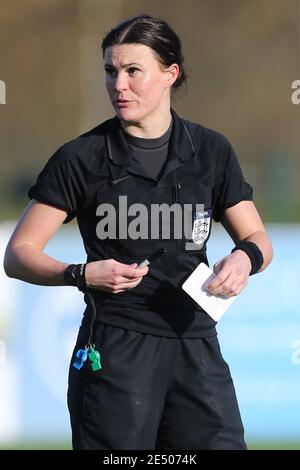 DURHAM, ANGLETERRE. 24 JANVIER Referee Lucy Oliver lors du match de championnat féminin FA entre Durham Women et London Bees au château de Maiden, à Durham City, le dimanche 24 janvier 2021. (Credit: Mark Fletcher | MI News) Credit: MI News & Sport /Alay Live News Banque D'Images