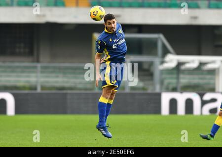 Vérone, Italie. 24 janvier 2021. Verona, Italie, Marcantonio Bentegodi Stadium, 24 janvier 2021, Davide Faraoni (Vérone) pendant Hellas Verona vs SSC Napoli - Italian football série A Match Credit: Alessio Tarpini/LPS/ZUMA Wire/Alay Live News Banque D'Images