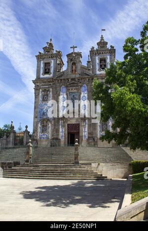 Porto, Portugal : Église Saint-Ildefonso. 8 août 2020. Situé à Praça da Batalha, Porto. Style baroque avec deux clochers et orné de typ Banque D'Images