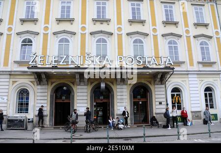 La gare de Ljubljana Banque D'Images
