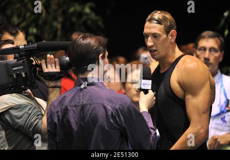 Alain Bernard, de France, participe à la finale du 100m freestyle 1/2 masculin lors des Championnats de natation français 2008 à Dunkerque, France, le 23 avril 2008. Photo de Christophe Guibbbaud/Cameleon/ABACAPRESS.COM Banque D'Images