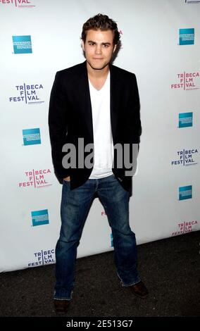 L'acteur Paul Wesley pose à la projection « Killer Movie » dans le cadre du Tribeca film Festival 2008 au AMC 19th Street Theatre de New York City, NY, USA, le 24 avril 2008. Photo de Donna Ward/ABACAPRESS.COM Banque D'Images