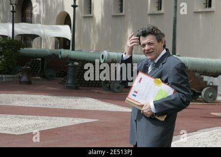 Le ministre français de l'écologie Jean-Louis Borloo arrive au Palais Grimaldi lors de la visite d'une journée de Sarkozy à Monaco le 25 avril 2008. Photo par Ludo/Pool/ABACAPRESS.COM Banque D'Images