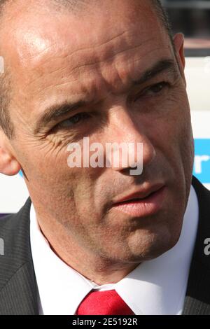 Paul le Guen du PSG lors du premier match de football de leaugue en France, FC Toulouse contre Paris Saint-Germain au stade Ernest Wallon de Toulouse, France, le 3 mai 2008. La correspondance s'est terminée par un tirage de 1-1. Photo par Alex/Cameleon/ABACAPRESS.COM Banque D'Images