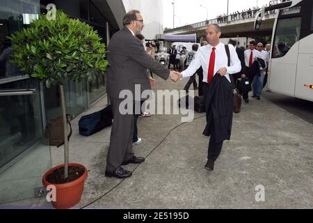 Paul le Guen, entraîneur du PSG, arrive au premier match de football de leaugue en France, le FC Toulouse contre Paris Saint-Germain, au stade Ernest Wallon de Toulouse, en France, le 3 mai 2008. La correspondance s'est terminée par un tirage de 1-1. Photo par Alex/Cameleon/ABACAPRESS.COM Banque D'Images