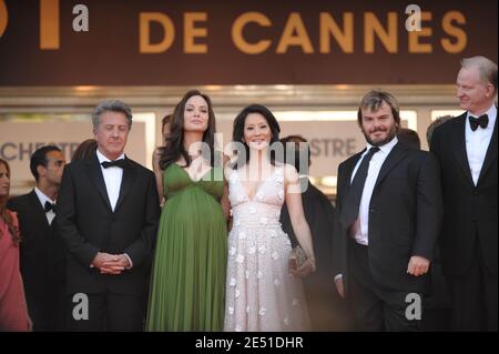 Dustin Hoffman, Angelina Jolie, Lucy Liu et Jack Black sur le tapis rouge du Palais des Festivals à Cannes, France, le 15 mai 2008, pour la projection de Kung Panda Fu de Mark Osborne, présenté hors compétition au 61e Festival de Cannes. Photo de Hahn-Nebinger-Orban/ABACAPRESS.COM Banque D'Images