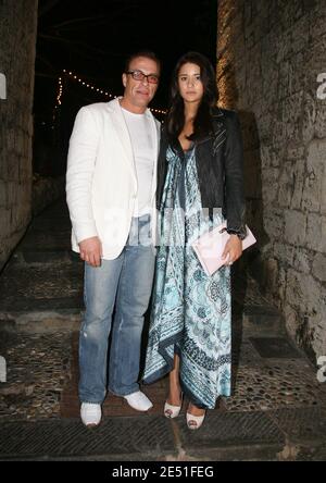 Jean-Claude Van Damme et sa fille assistent à la fête Canal plus lors du 61e Festival de Cannes, le 16 mai 2008. Photo de Denis Guignebourg/ABACAPRESS.COM Banque D'Images