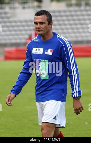 Richard Virenque participe au match de football caritatif de l'association France-Alzheimer au stade Charlety à Paris, en France, le 20 mai 2008. Photo de Mehdi Taamallah/Cameleon/ABACAPRESS.COM Banque D'Images