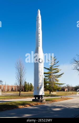 Ancien missile à la base aérienne désaffectée dans les zones rurales de l'Illinois. Banque D'Images