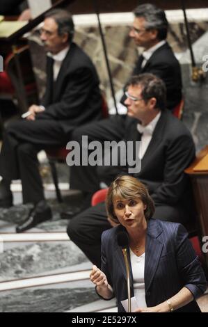 La ministre française de la Culture et de la communication, Christine Albanel, prononce un discours lors d'une session de travail à l'Assemblée nationale à Paris, en France, le 17 juin 2008. Photo de Mousse/ABACAPRESS.COM Banque D'Images