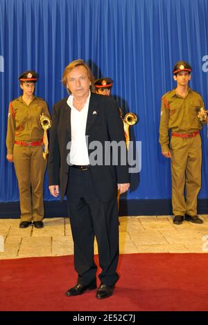 Le réalisateur Alexandre Arcady est considéré comme le président israélien Shimon Peres reçoit le président français Nicolas Sarkozy et sa femme Carla pour un dîner d'Etat à sa résidence à Jérusalem, le 23 juin 2008, le deuxième jour de leur visite d'Etat en Israël. Photo par Ammar Abd Rabbo/ABACAPRESS.COM Banque D'Images