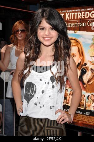 Selena Gomez assiste à la première mondiale de 'Kit Kittredge: An American Girl' au Grove Theatre. Los Angeles, le 14 juin 2008. (Photo: Selena Gomez). Photo de Lionel Hahn/ABACAPRESS.COM Banque D'Images