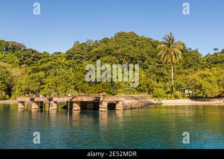 La côte au large de Kieta, ancienne capitale de Bougainville, Papouasie-Nouvelle-Guinée Banque D'Images