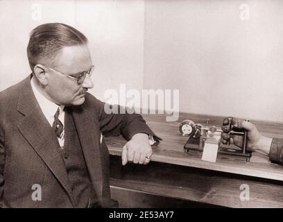 Photo d'époque de l'appareil de mesure de l'état du sujet. Allemagne, Leipzig, 1926 Banque D'Images