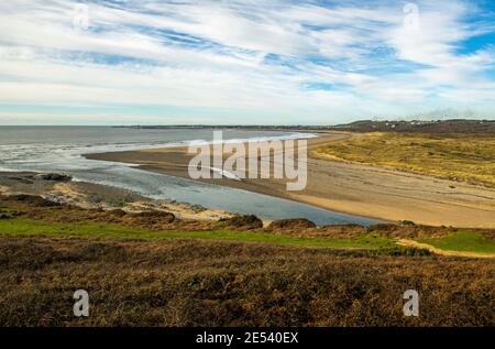 Le canal de Bristol où la rivière Ogmore entre par l'estuaire, à Ogmore par Sra, dans la vallée de Glamourgan, au sud du pays de Galles. Banque D'Images