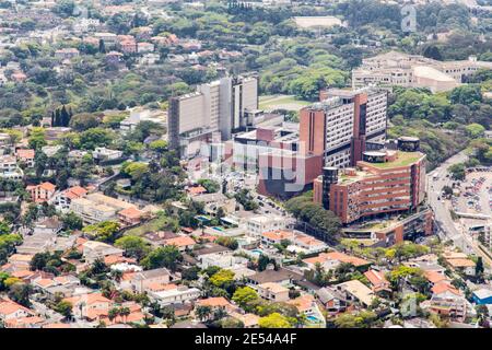 Vue aérienne Hôpital Albert Einstein à Sao Paulo - Brésil bairro do Morumbi Banque D'Images