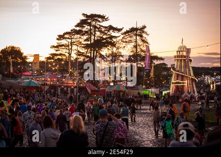 Vue générale du site du château de Lulworth pendant le festival estivale 2017 au château de Lulworth - Wareham. Banque D'Images