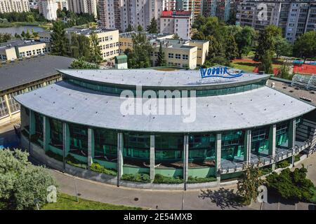 Piscine Wodnik à Goclaw, sous-district du quartier de Praga Poludnie à Varsovie, Pologne Banque D'Images