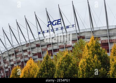 Stade national, récemment transformé en hôpital en raison de l'épidémie de Covid, Varsovie, Pologne Banque D'Images