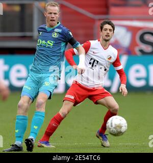 UTRECHT, PAYS-BAS - JANVIER 24: L-R: Tom Beugelsdijk de Sparta Rotterdam, Adrian Dalmau du FC Utrecht pendant le match néerlandais Eredivisie entre FC Banque D'Images