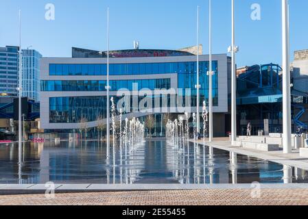 La célèbre salle de concert Symphony Hall, située sur la place du Centenaire, Birmingham, a récemment fait l'objet d'une rénovation Banque D'Images