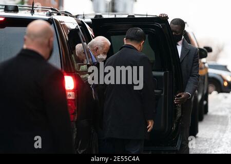 23 décembre 2020, Washington, District de Columbia, États-Unis d'Amérique: JOE Biden, président élu DES ÉTATS-UNIS, arrive au Queen Theatre de Wilmington, Delaware, le 17 décembre 2020. (Image de crédit : © Alex Edelman/ZUMA Wire) Banque D'Images