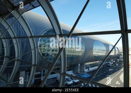 France. L'aéroport de Paris Charles de Gaulle, également connu sous le nom d'aéroport de Roissy, est le plus grand aéroport international de France et l'un des aéroports les plus fréquentés de l'aéroport Banque D'Images